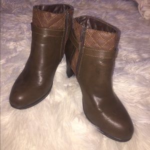Rialto Women’s Booties